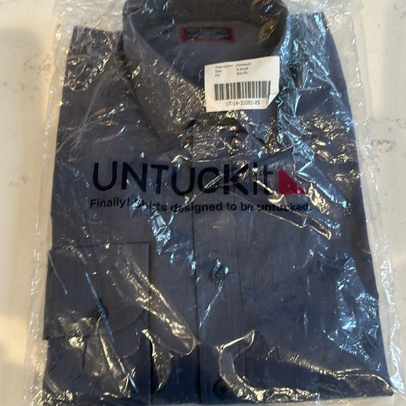 Fall Shirts from a great brand. “Untuckit” - Picture 3 of 3